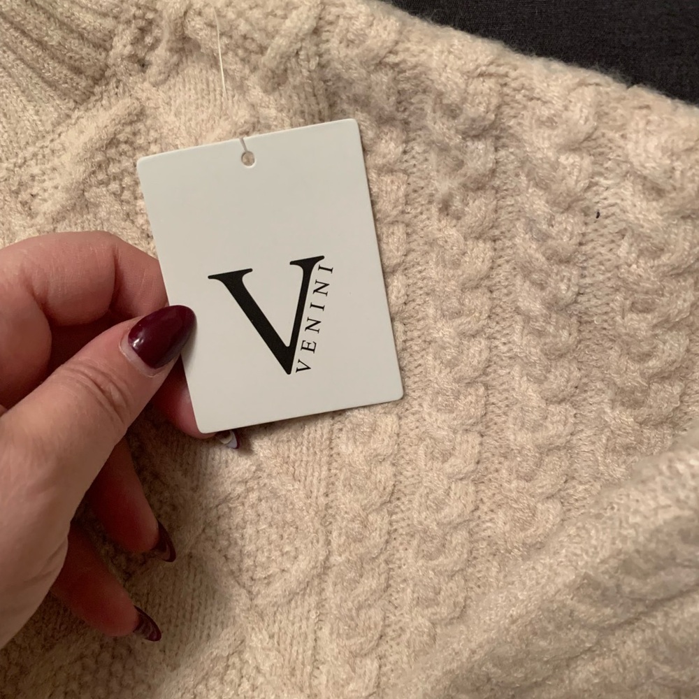 NEW - Women’s Soft Warm Sweater - Picture 2 of 4